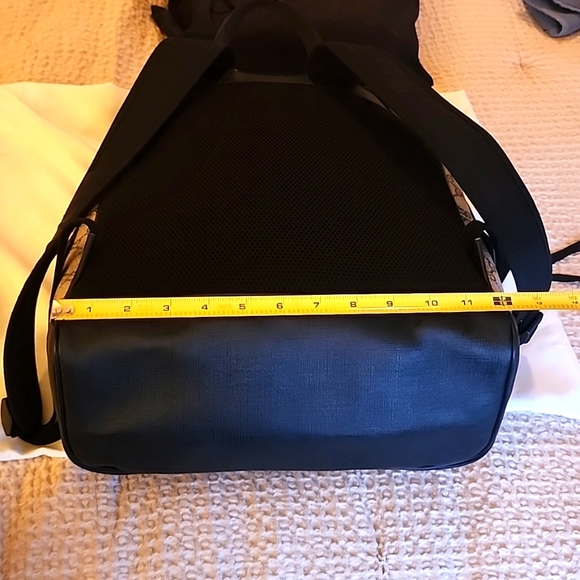 Gucci Logo Backpack - Picture 3 of 12